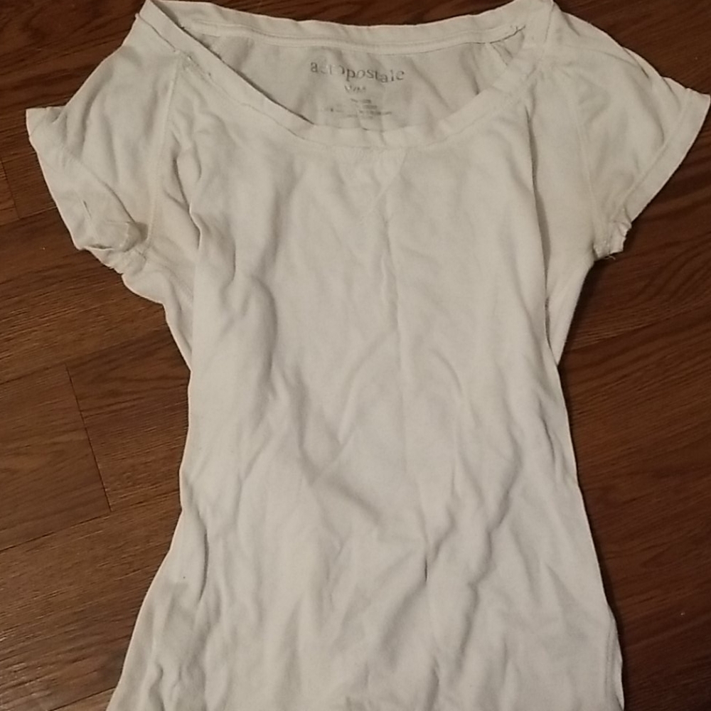 White aeropstal shirt